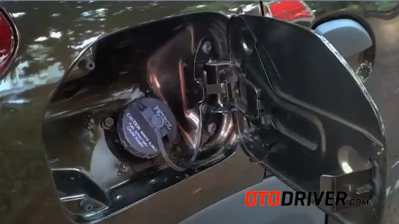 Foto - FIRST DRIVE: Renault Kwid M/T 2017