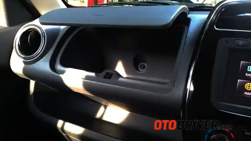 Foto - FIRST DRIVE: Renault Kwid M/T 2017