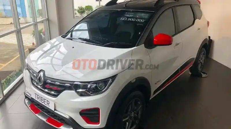 Berita - Ini Dia Mobil Andalan Renault di Dealer Cikarang, Apa Spesialnya?