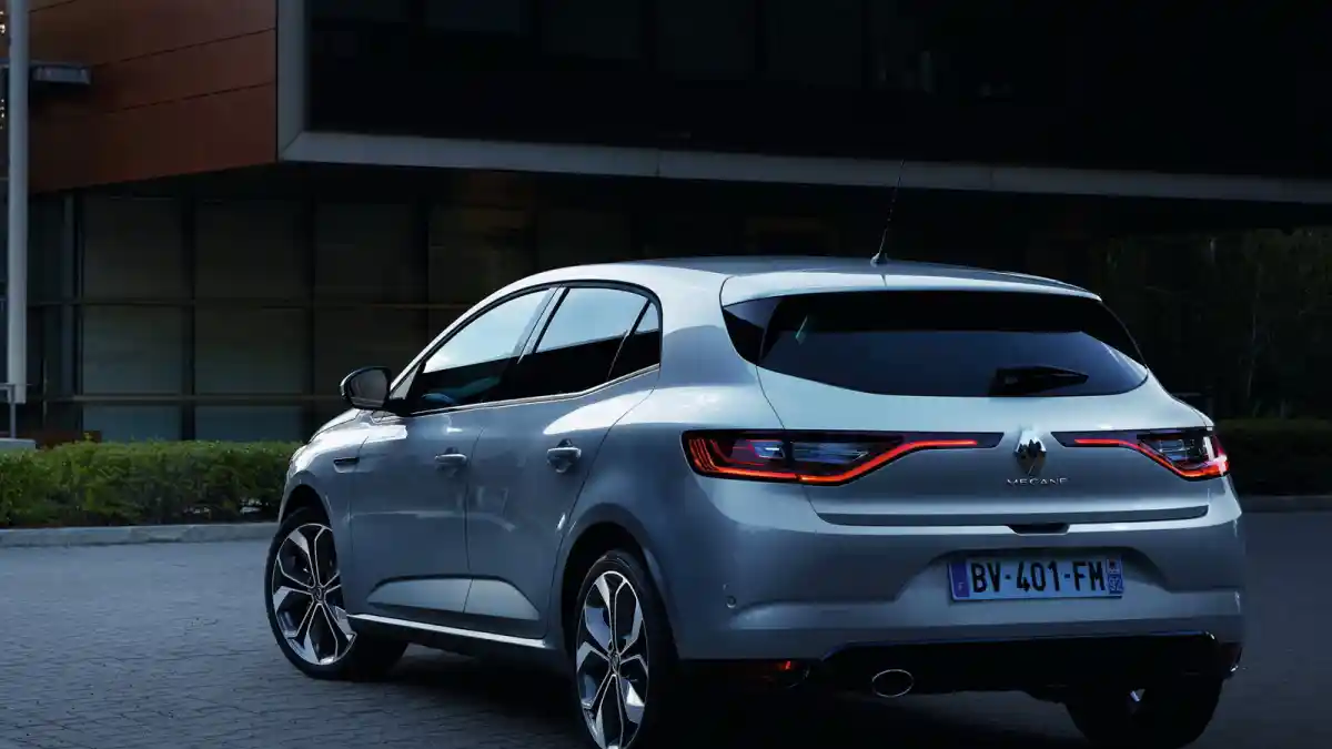 Foto - IAA 2015: Renault All-New Megane, Tipe GT Ada Rear Steering