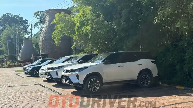 Foto - Ingin Menyewa Mobil di Thailand? Butuh Persyaratan Ini, dan Segini Biaya Sewanya