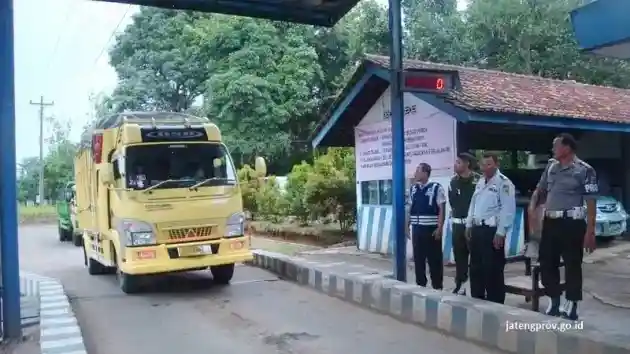 Foto - Korlantas Polri: Akan Ada Kebijakan “One Way“ Di Tol Jawa Tengah Saat Musim Mudik 2025