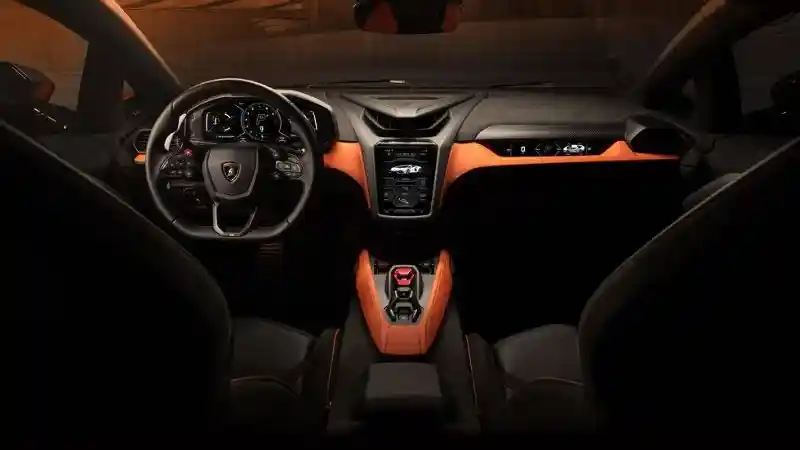 Foto - Revuelto, Suksesor Lamborghini Aventador Diperkenalkan