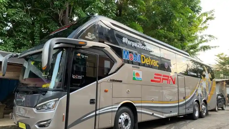 Bus - Bus Tronton PO SAN Ini Siap Keliling Sumatra, Ada Misi Apa?