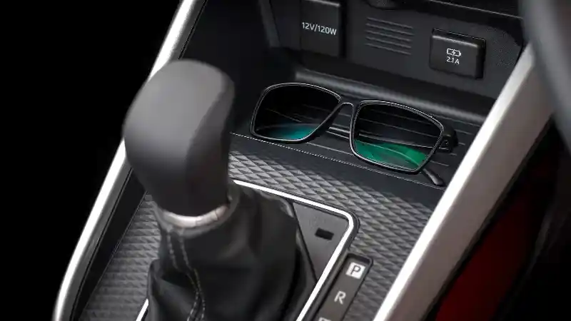 Foto - Daihatsu Rocky, Paling Canggih Dan Aman Di Kelasnya