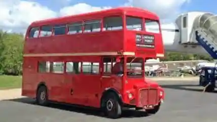 Foto - Mengenal London Bus, Si Merah Yang Populer Sejagad