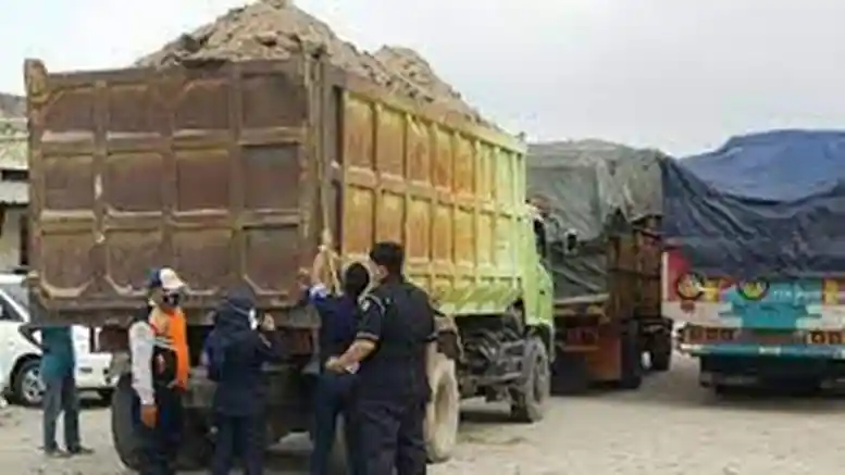 Berita - Sebanyak 328 Kendaraan Terindikasi Melanggar ODOL Di Rute Tol Tangerang-Merak