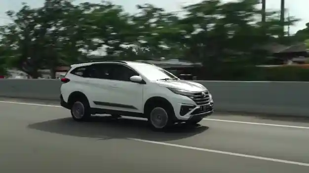 Berita - Toyota Rush Keberadaannya Diperpanjang Sampai 2025