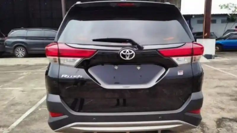 Foto - SPY SHOT: Toyota Rush Versi Penyegaran 2024