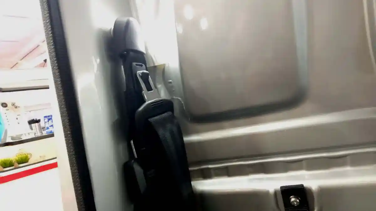 Foto - Sungguh Disayangkan, Sabuk Pengaman Belum Jadi Hal Serius Di Indonesia