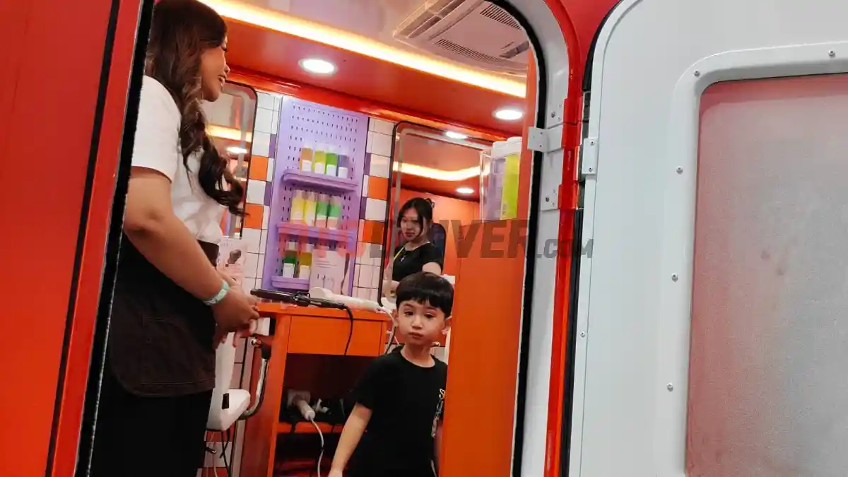 Foto - Isuzu TRAGA Jadi Salon Berjalan, Tampil di GIIAS 2026