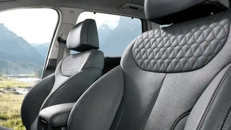 Foto - Hyundai Santa Fe Indonesia Hadir Dengan Fitur Baru 