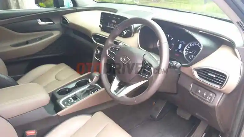 Foto - First Drive: Hyundai All New Santa Fe XG CRDi 2018