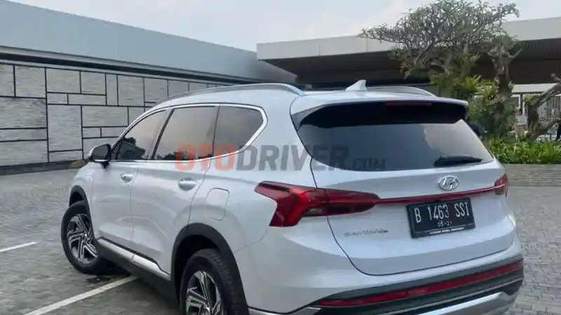 Foto - New Santa Fe Laku Keras, Ini Salah Satu Alasannya