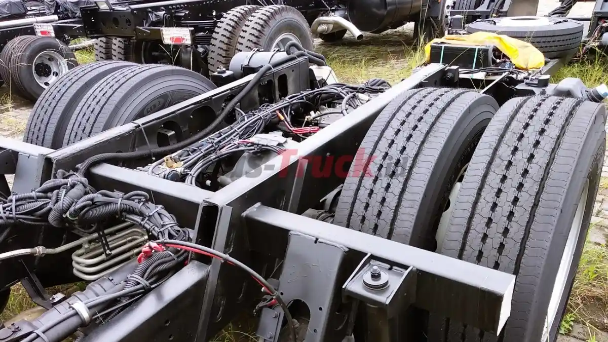 Foto - Hankook Luncurkan Tiga Ban Bus Dan Truk