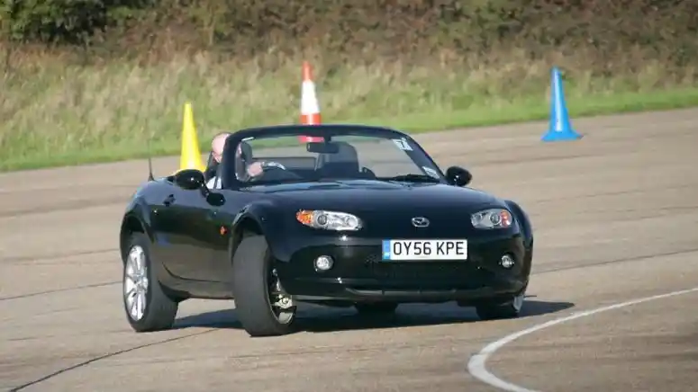 Berita - Menemukan "Fun To Drive" Dari Sebuah Mobil 