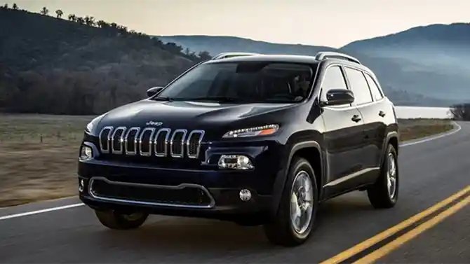 Berita - Bisa Berakibat Fatal, Jeep Cherokee Produksi 2015-2016 Direcall