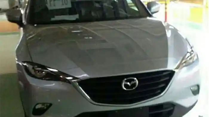 Berita - Mazda CX-4 Siap Debut Bulan Depan, Calon Crossover Andalan Mazda