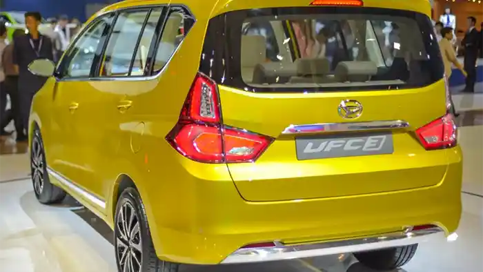 Foto - Menanti Kejelasan Versi Kecil dari Xenia