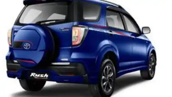 Foto - Toyota Rush Model Lama Ternyata Masih Dijual, Diskon RP 30 Juta!
