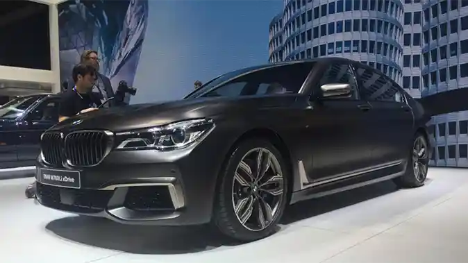 Foto - Daftar Harga BMW Terbaru (Agustus 2016)