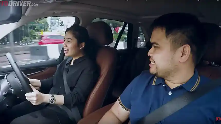 Foto - BMW DIESEL CHALLENGE: Cocokkah BMW X5 25d Jadi 'One Car For All'?