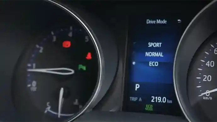 Foto - FIRST DRIVE: Toyota C-HR AT 2018