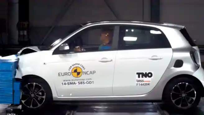 Crash Test - VIDEO: Crash Test Smart EQ ForFour 2018 (Euro NCAP)