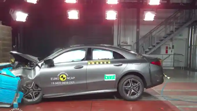 Crash Test - VIDEO: Crash Test Mercedes-Benz CLA 2019 (Euro NCAP)