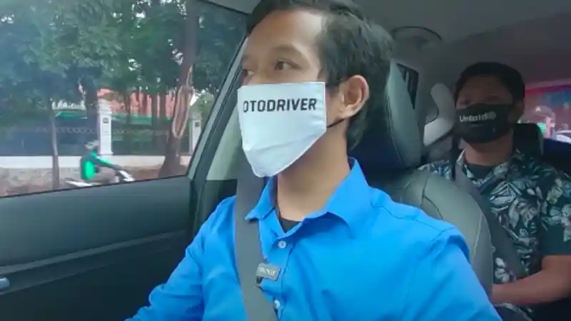 Foto - Berkendara Menggunakan Masker, Ini Tanggapan Pakar Safety Driving