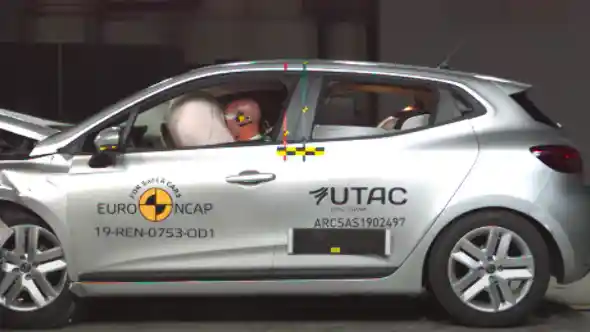 Foto - VIDEO: Crash Test Renault Clio (Euro NCAP)