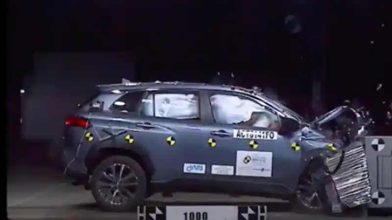 Foto - VIDEO: Crash Test Toyota Corolla Cross (ASEAN NCAP)