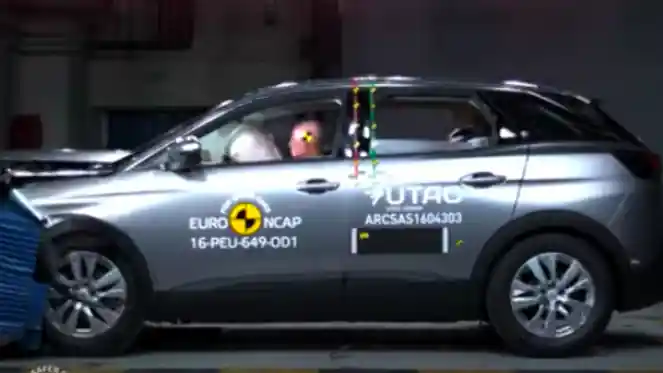 Foto - VIDEO: Crash Test Peugeot 3008 (Euro NCAP)