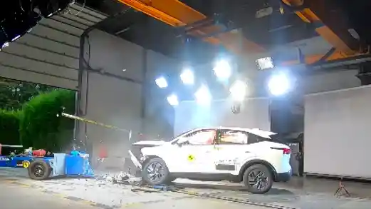 Foto - VIDEO: Crash Test Nissan Qashqai (ANCAP)