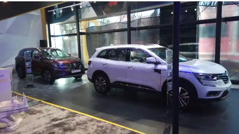 Foto - Wuling dan Renault Tertarik Buka Dealer di Papua