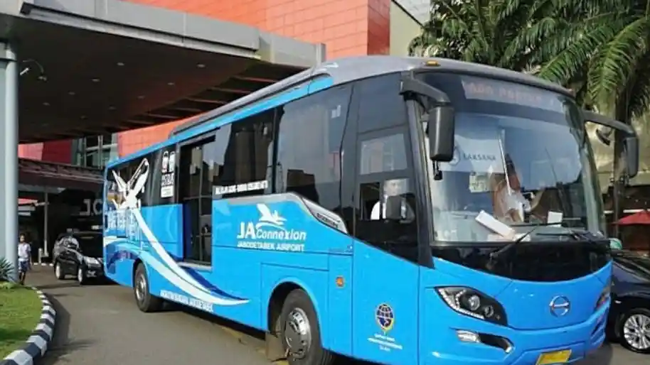 Berita - Uji Coba JR Connexion Depok-Cempaka Mas, Ada Tiket Promonya