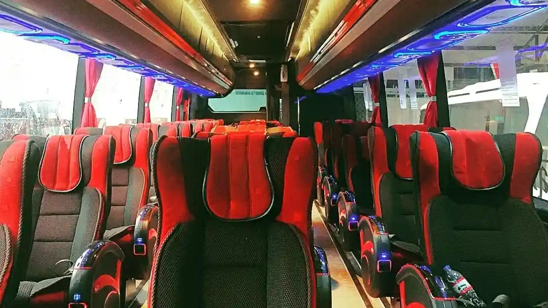 Bus - M Trans Mulai Operasikan Bus 'Social Distancing' Garapan Karoseri Tentrem