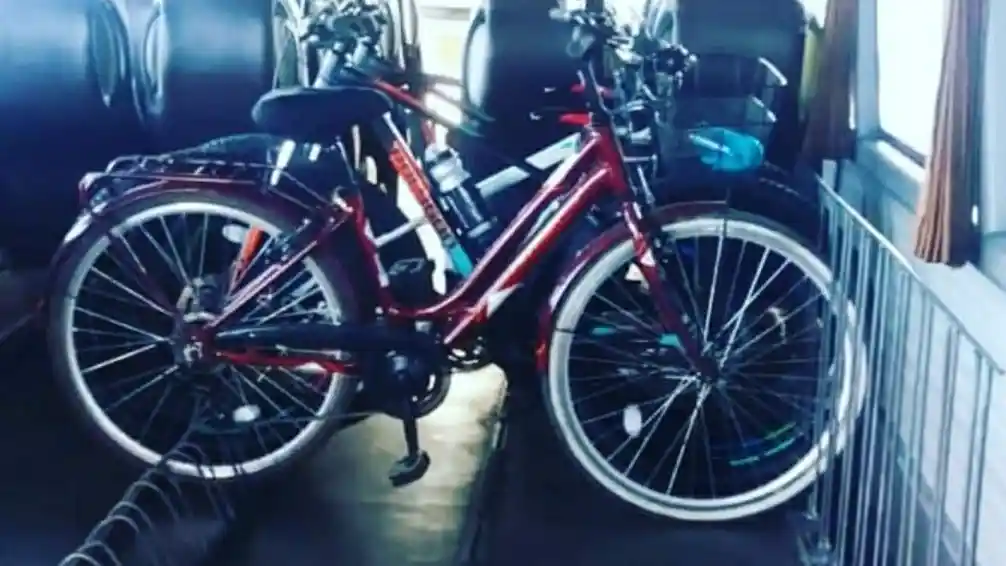 Bus - Bus Efisinesi Siap Mengakomodasi Pesepeda Cilacap dan Kebumen ke Yogyakarta