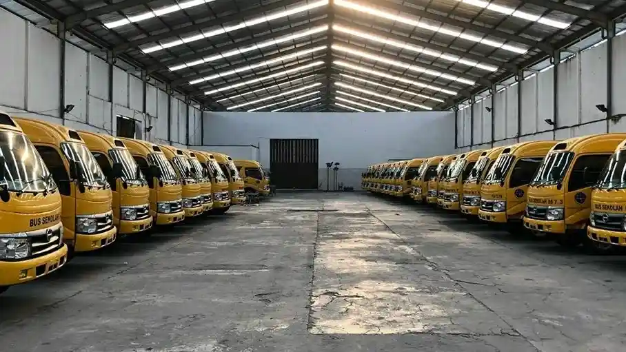 Foto - Puluhan Bus Sekolah Baru Siap Hadir di Indonesia