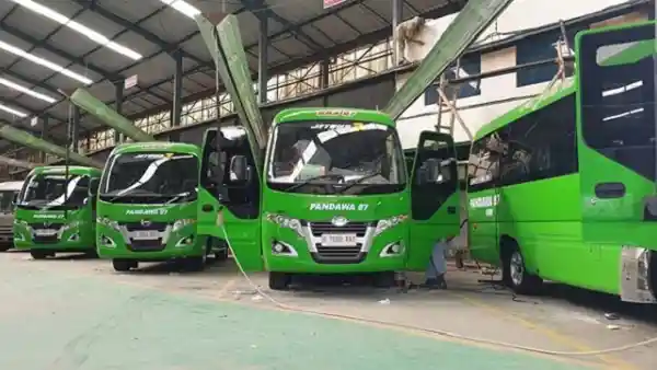 Foto - GIIAS 2019: Hino Pamerkan Microbus Dutro 110 SDBL Berkaroseri Jetbus Jumbo Adi Putro