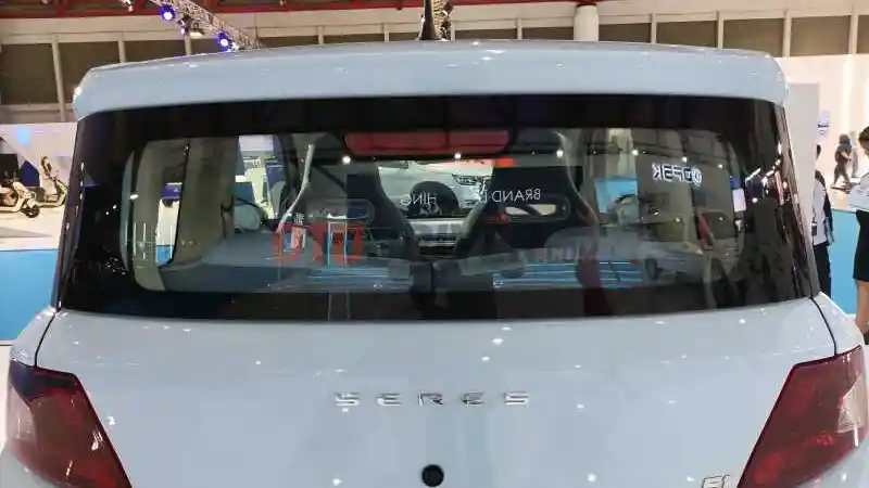 Foto - Dua Model Yang Dipajang DFSK di GIIAS, Salah Satunya Berpotensi Laris