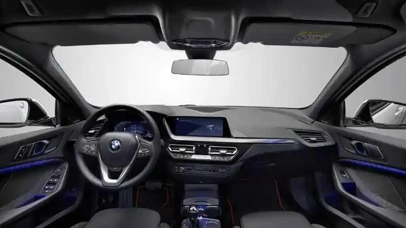 Foto - Mengintip Spesifikasi BMW Seri-1 Generasi Ketiga