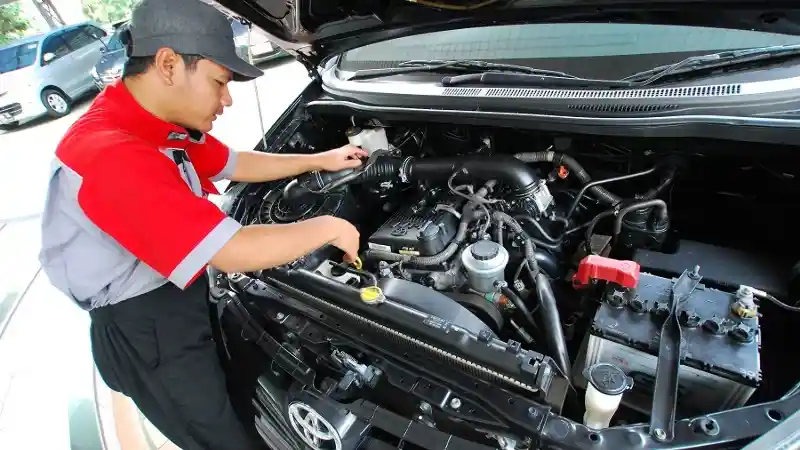 Berita - Banyak Yang Belum Tahu, Inilah Sembilan Penyebab Mobil Anda Boros BBM