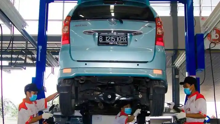 Foto - Odometer Mobil Anda di Atas 50.000 KM? Lakukan Hal Ini Supaya Awet