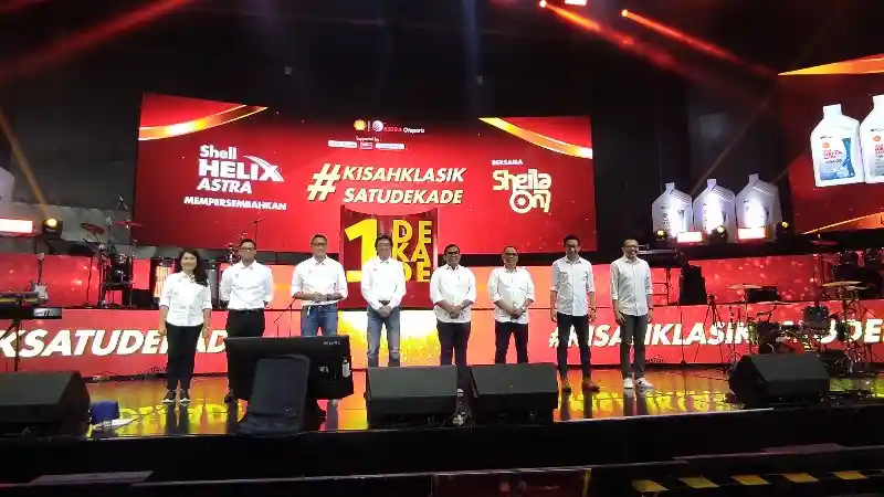 Berita - Apresiasi Pelanggan Selama 10 tahun, Shell Indonesia dan Astra Otoparts Gelar Shell Helix Astra #KisahKlasikSatuDekade