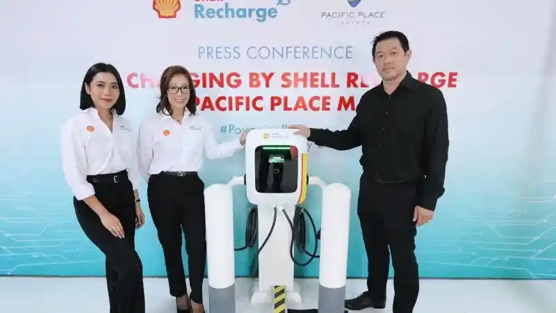 Foto - Bertarif Rp 35.000 Perjam, Apa saja Cek Keuntungan Charging di SPKLU Shell?
