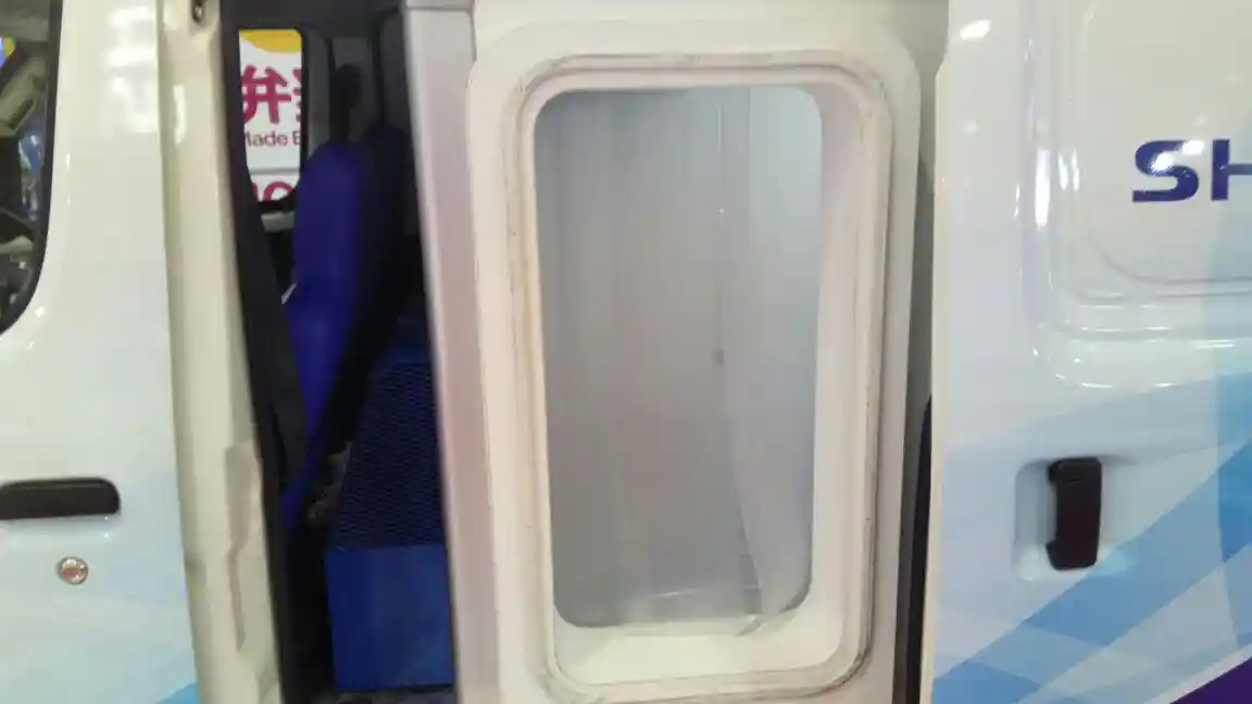 Foto - GIICOMVEC : Shinmei Hadirkan Mobil Pendingin Dengan Kompresor Pendingin Listrik