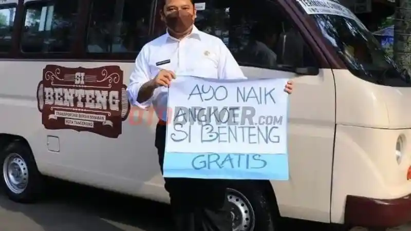 Foto - Si Benteng Angkot Retro Dari Tangerang