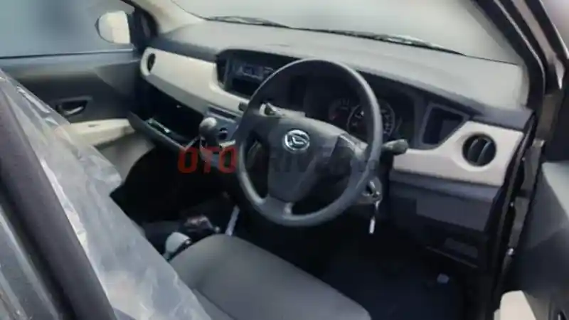 Berita - Pengendara Yang Berpindah dari Motor Ke Mobil Perlu Kesadaran Untuk Belajar Hal Baru