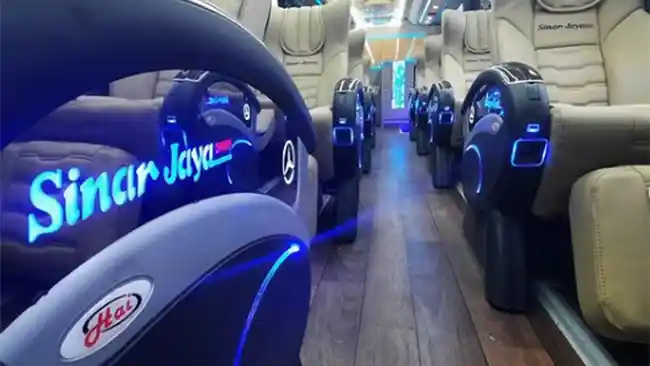 Foto - Ingin Pelesir Nyaman, Bus Medium Dari Sinar Jaya Ini Bisa Diandalkan